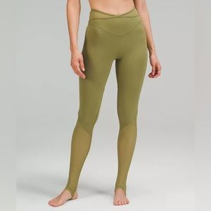 Lululemon stirrup leggings